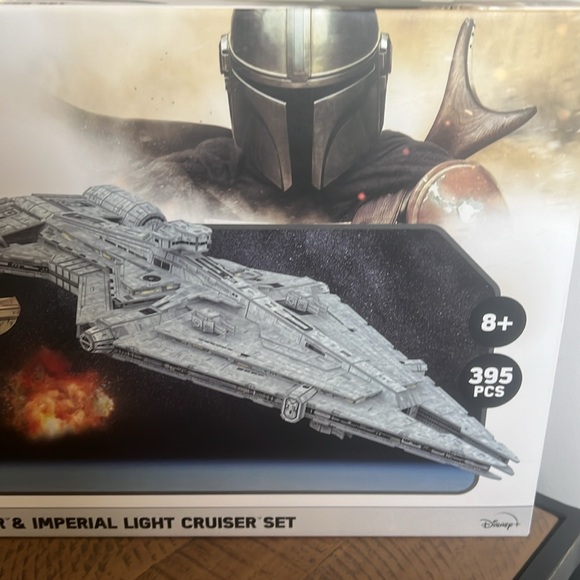 Star Wars Boba Fett's Starfighter & Imperial Light Cruiser Paper Model Kits - Picture 3 of 6